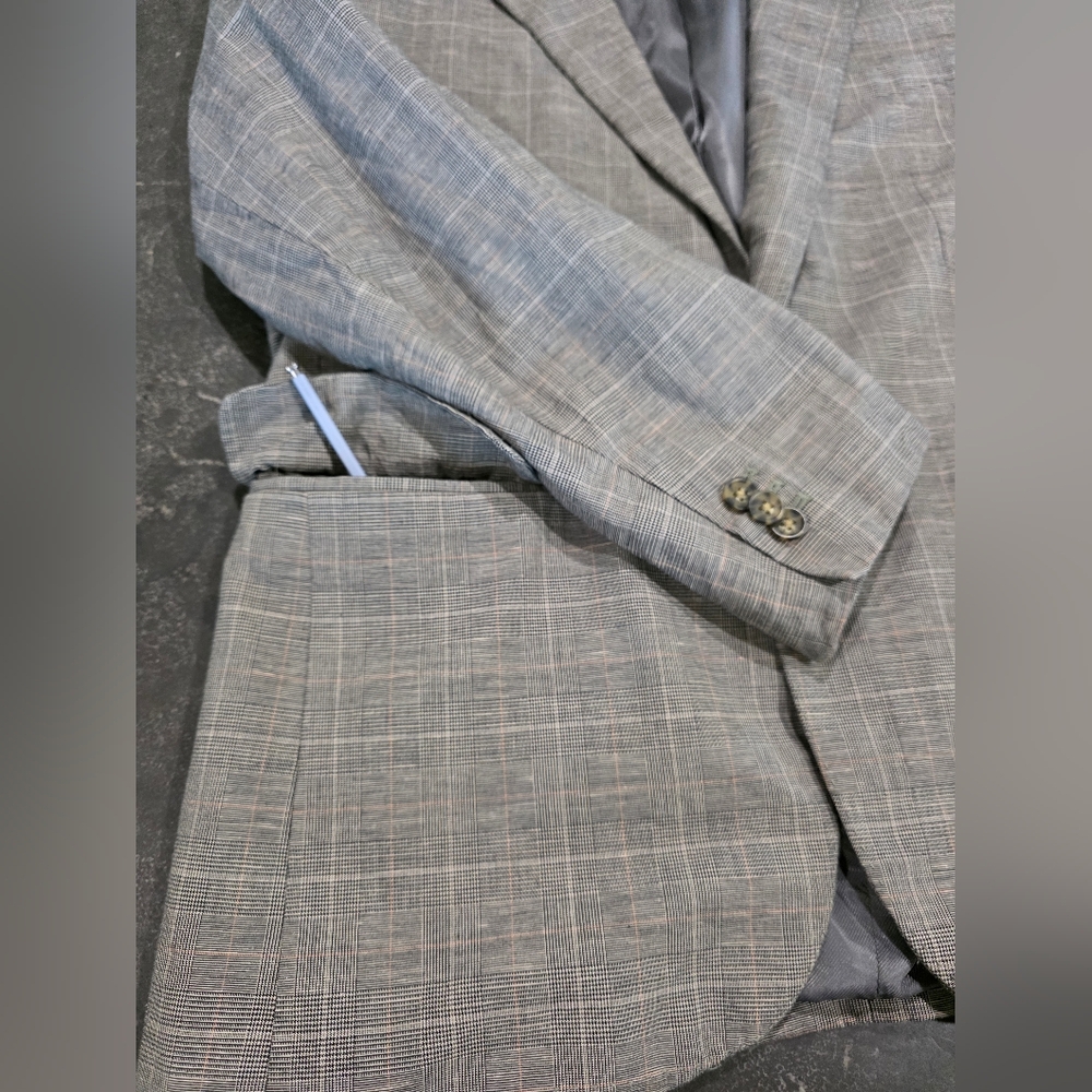 MENS Banana Republic Gray Classic Tailored Cut & Notched Lapels Cotton & Linen - Picture 8 of 17